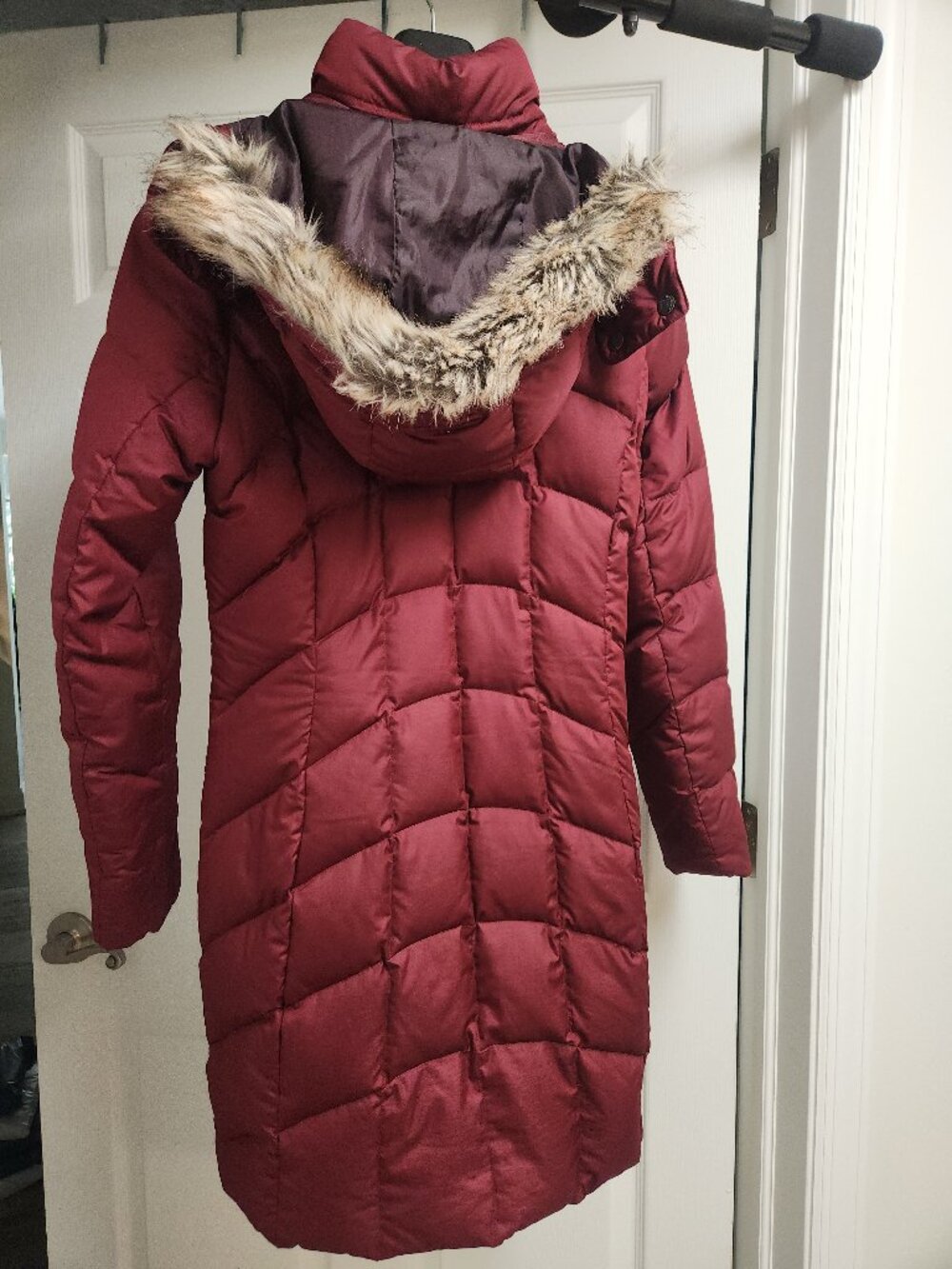 Eddie Bauer EB650 Burgandy Goose Down Quilted Puffer Coat Sz S Removable Hood